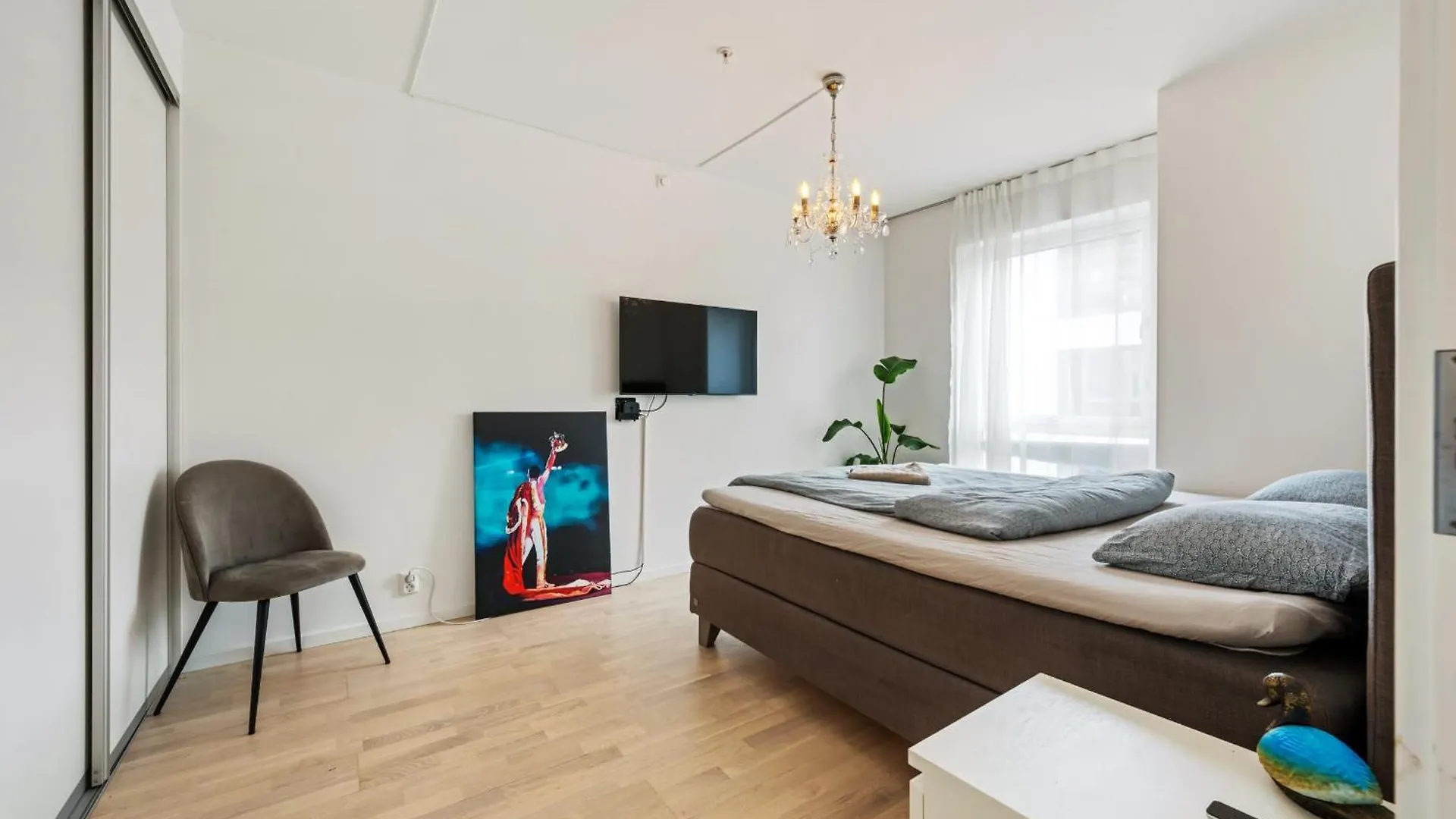 Roomsly Apartments - City Flat With Private Balcony Bergen 0*,