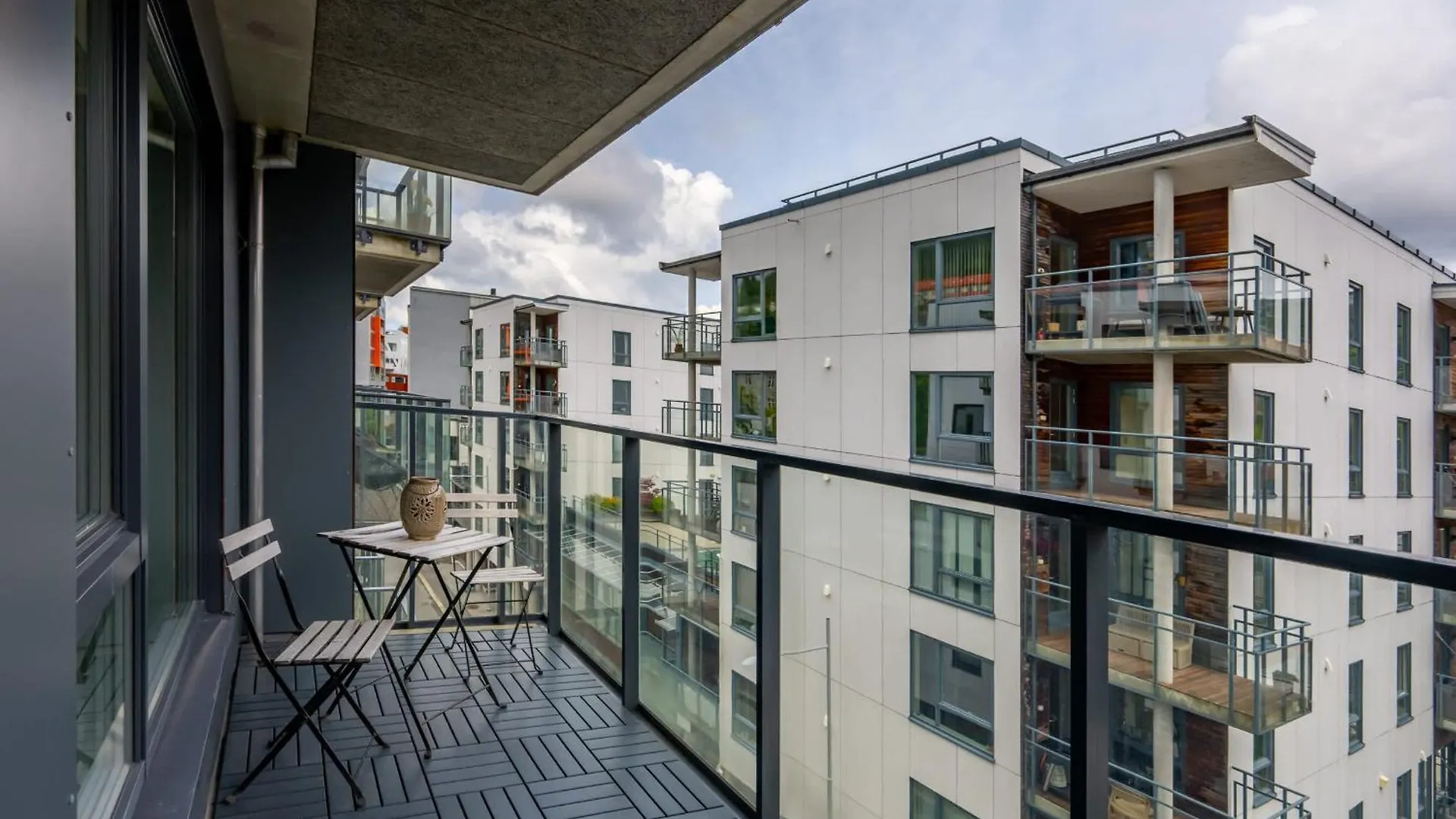 Roomsly Apartments - City Flat With Private Balcony Bergen Norwegen