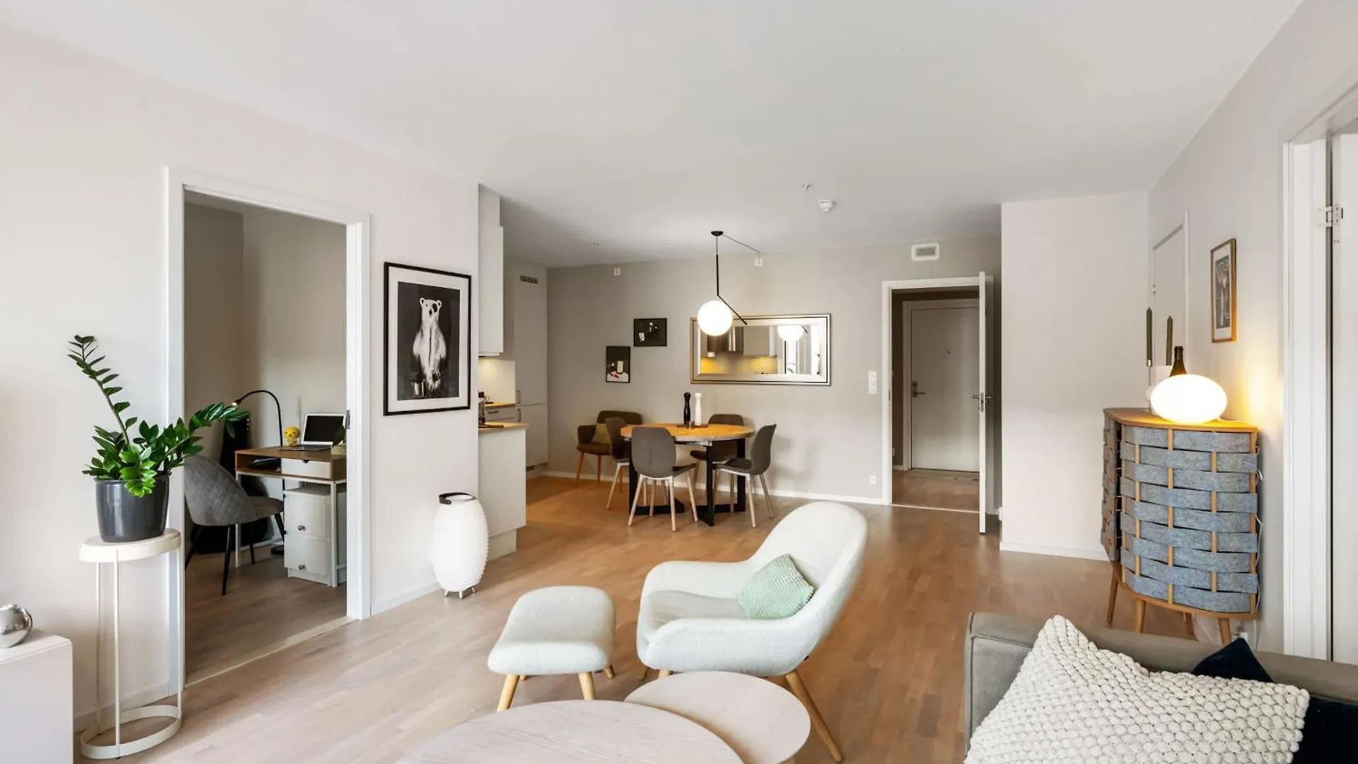 Roomsly Apartments - City Flat With Private Balcony Bergen Norwegen